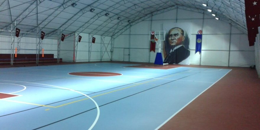 Kapalı Voleybol Sahası ile Dört Mevsim Kesintisiz Spor İmkânı