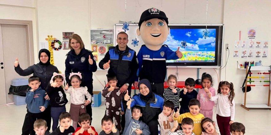 Kars Emniyetinden Minik Öğrencilere Güvenlik Eğitimi