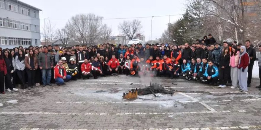 Kars'ta deprem tatbikatı yapıldı