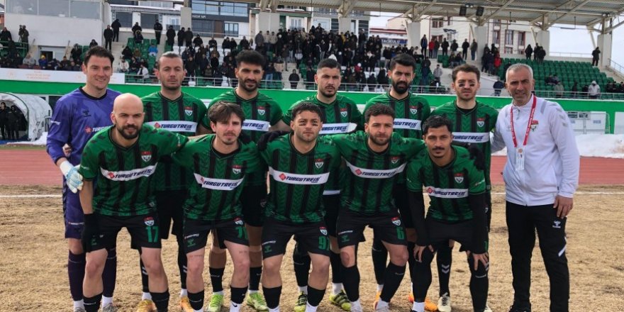 Kars 36 Spor sahasında Dersimspor’u 3-1 yendi