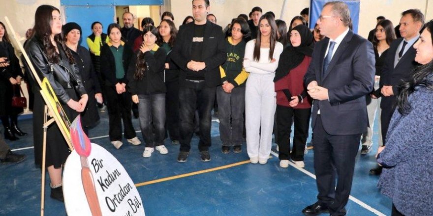 Vali Polat, “Bir Şiir, Bir Resim, Bir Kadın” Etkinliğine Katıldı