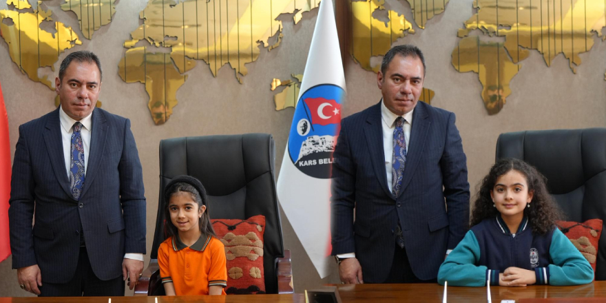 Kars’ta Belediye Başkanlığı Koltuğu Çocuklara Emanet Edildi