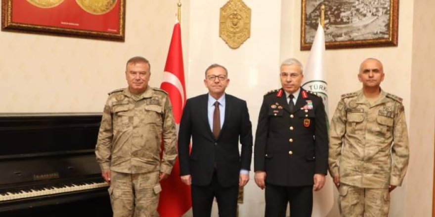 Tümgeneral Uslu’dan Vali Polat’a Ziyaret