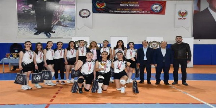 KAÜ Geleneksel Spor Şenliği, ödül töreniyle taçlandırıldı