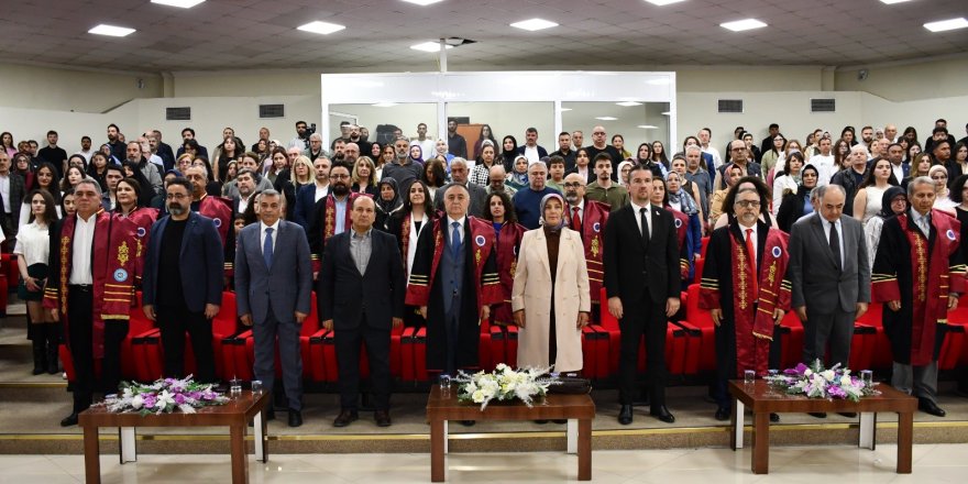 Kars'ta Genç Veteriner Hekimler Meslek Yeminiyle Geleceğe Uğurlandı