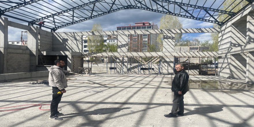Vali Ziya Polat’tan Spor Salonu İnşaatına İncelemede Bulundu
