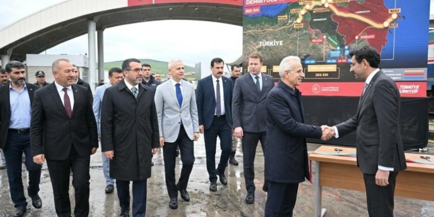 Orta Koridor’da Tarihi Dönüm Noktası: Bakü-Tiflis-Kars Hattı Tam Kapasite Devrede