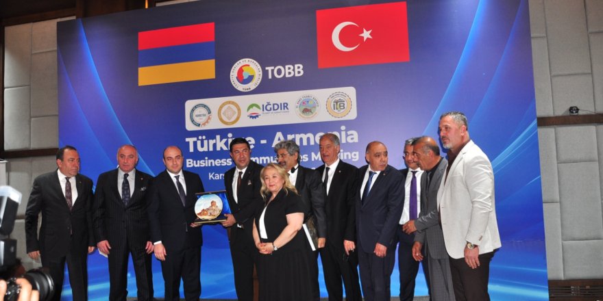 Kars’ta Tarihi Zirve: Türk ve Ermeni İş Dünyası Ekonomik İş Birliği İçin Bir Araya Geldi