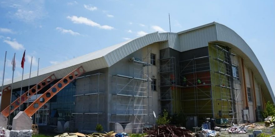 Kars Yarı Olimpik Yüzme Havuzu Modernize Ediliyor