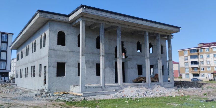 Kars Yenişehir Mahallesi'nde Yükselen Yeni Cami İçin Hayırseverlere Destek Çağrısı