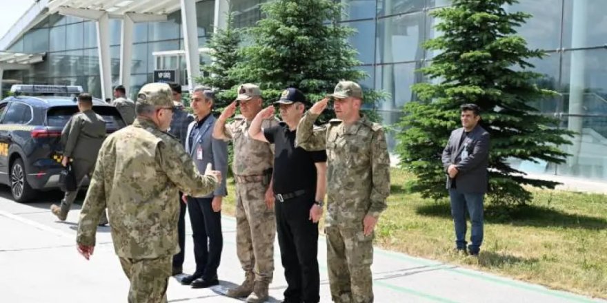 Kara Kuvvetleri Komutanı Kars'ta