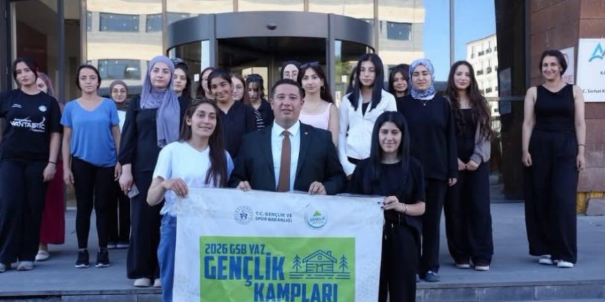 Karslı Gençler Ahi Evran Doğa Kampı'na Uğurlandı