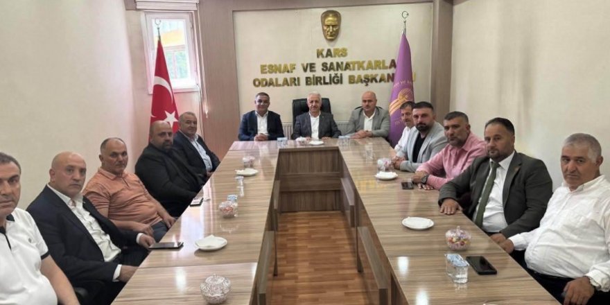 Ahmet Arslan'dan Kars Esnaf ve Sanatkârlar Odaları Birliğine Ziyaret