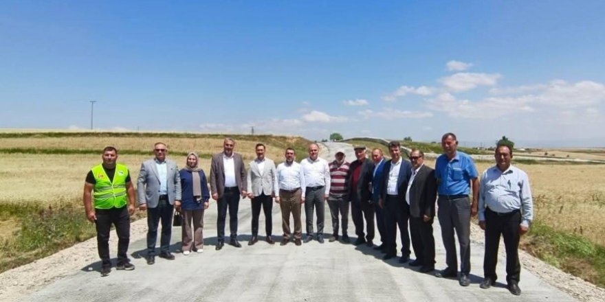 Milletvekili Adem Çalkın, yol çalışmalarını yerinde inceledi