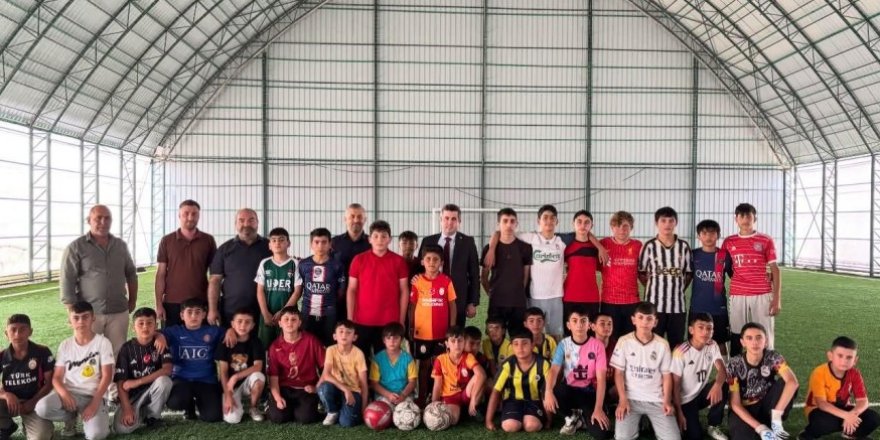 Susuz'da Öğrenciler Futbol Turnuvasında Buluştu