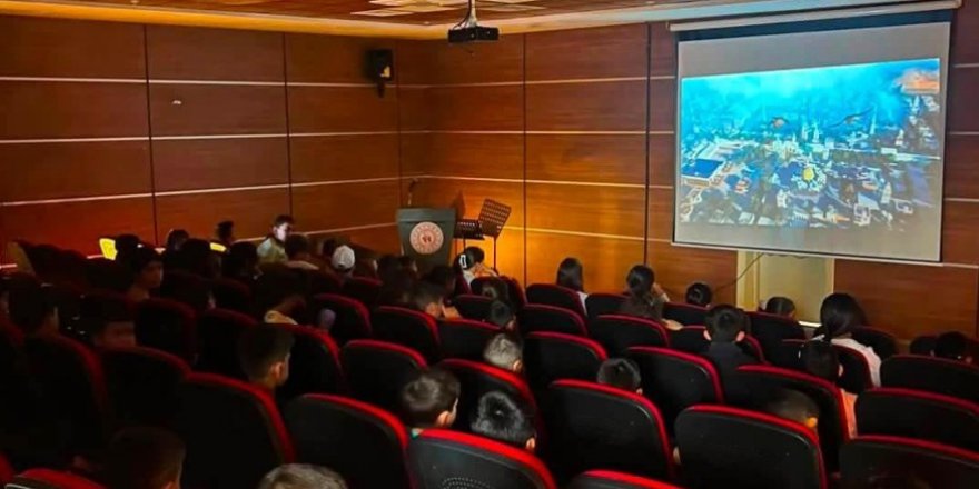 Kurs Öğrencileri Gençlik Merkezinde Sinema Keyfi Yaşadı