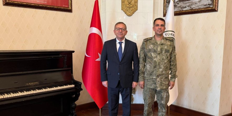 Tuğgeneral Nail Türe’den Kars’ta Veda Ziyareti