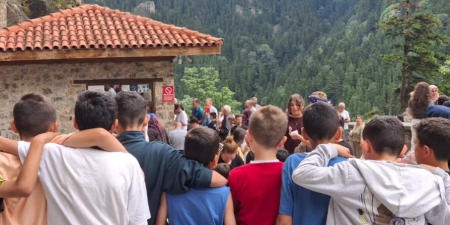 Kars’tan Çocuklara Karadeniz Gezisi