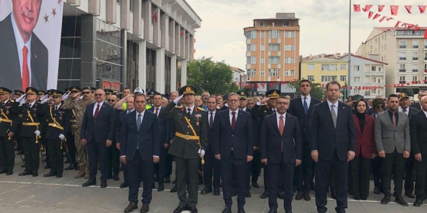 Kars’ta 30 Ağustos Zafer Bayramı Hava Muhalefeti Engeline Takıldı