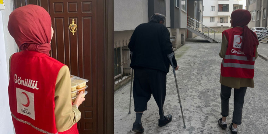 Kızılay gönüllüleri yemekleri vatandaşlara ulaştırdı