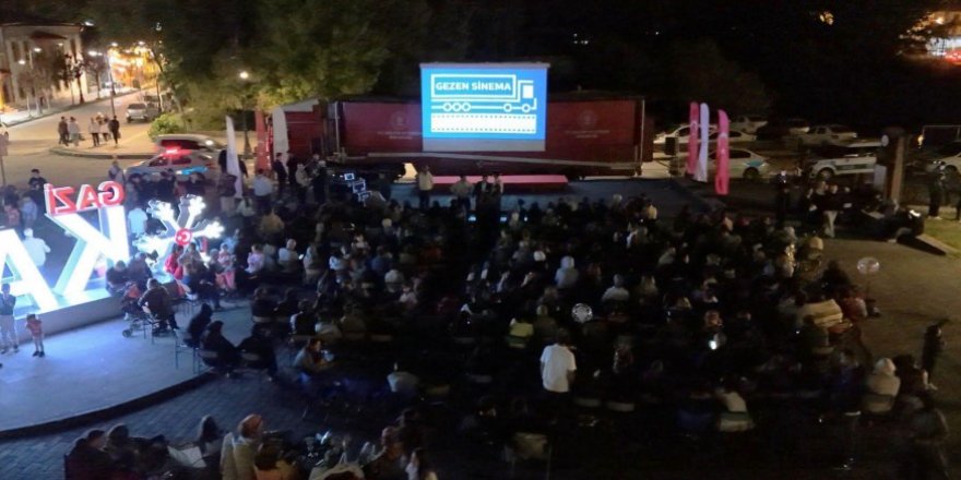 Kars’ta “Gezen Sinema ve Gezen Ozanlar” Etkinlikleri Başladı