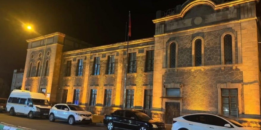 İl Genel Meclis Binasının Aydınlatma Çalışması Tamamlandı
