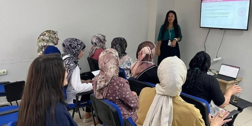 Kars'ta Kadınlara Yönelik Annelik Eğitimi Düzenlendi