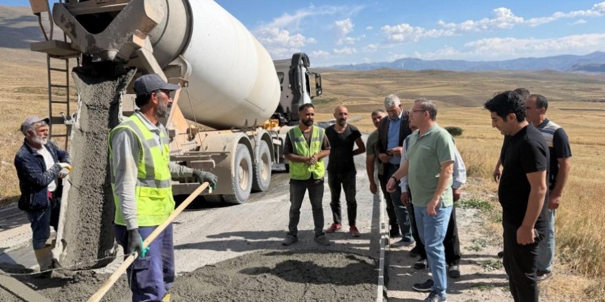 Vali Ziya Polat, Gecikmez ve Şehitemin Köy Yollarında İncelemelerde Bulundu