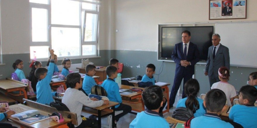 İl Millî Eğitim Müdürü Vasıf Munis, Öğrencilerle Buluştu