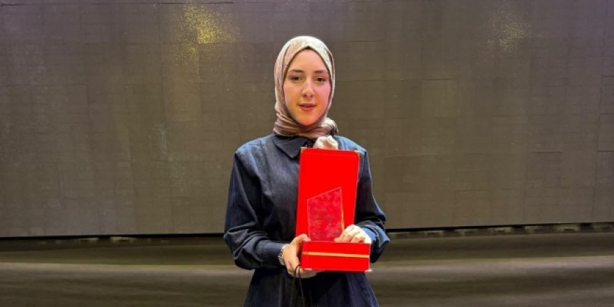 Karslı Aleyna Kurtbaş Türkiye üçüncüsü