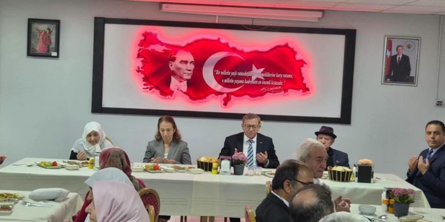 Kars Valisi Ziya Polat’tan Huzurevi’nde Anlamlı Ziyaret