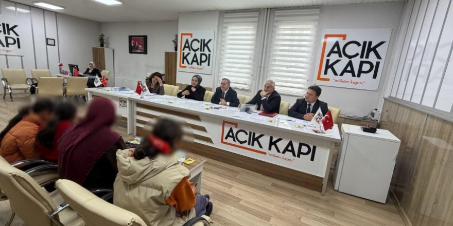 Kars Valisi Ziya Polat Vatandaşların Talep ve Sorunlarını Dinledi