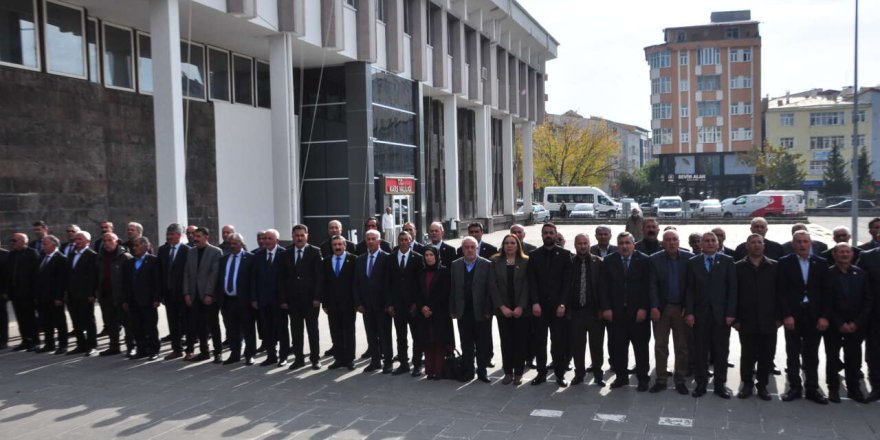 Kars'ta Muhtarlar Günü Törenle Kutlandı