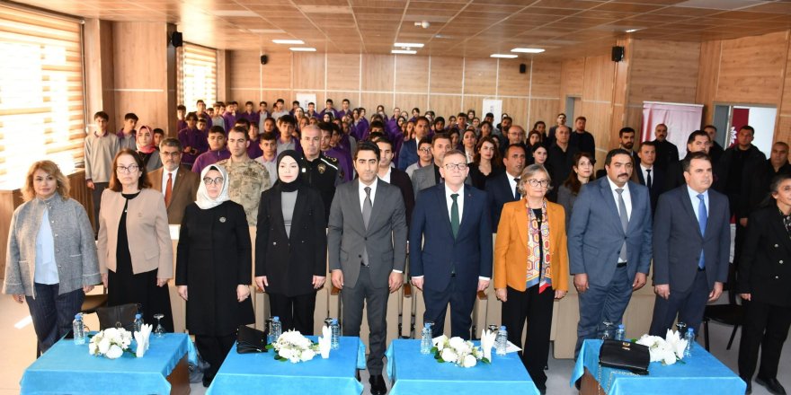 Sarıkamış Fen Lisesi’nde “Yaşayan Kütüphane” törenle hizmete açıldı