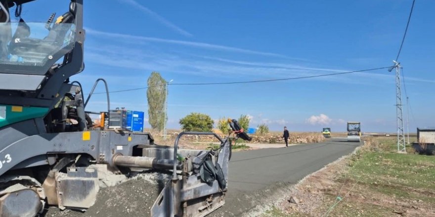 Kars’ta Büyükaküzüm Köyü’nün Beton Yol Projesi Tamamlandı