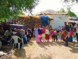 Köy Çocuklarının Tatil Keyfi