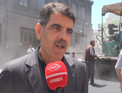 Asfaltta son tabaka atılıyor