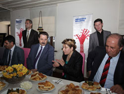 Bakan Sertifika Törenine Katıldı