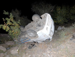 Trafik Kazası:2 ölü, 10 yaralı