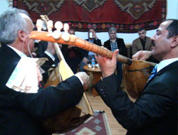 Aşıklar protokolü mest etti