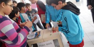 Sultanlar Post Box yarışmasında