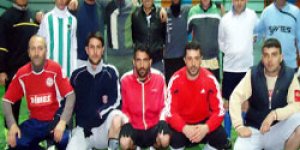 Dostluk maçını Çimento kazandı
