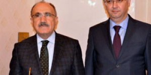 Kanaat önderleriyle görüşecek