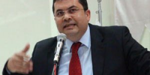 Murat Çobanoğlu KAÜ’de anıldı!