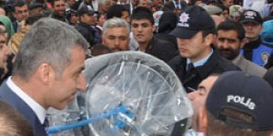 Emniyet, Digor Bacalı da hediye dağıttı