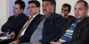 Fikir alışverişinde bulundular