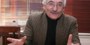 Masalcı Dede çocuklarla