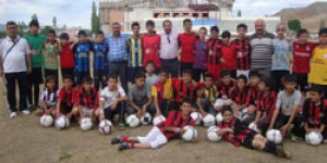 Has Iğdır Turizmden 30 futbol topu aldı