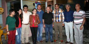 Gurbette Karslı Aşıklar Morali