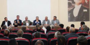 AK Parti Muhtarlarla istişare etti